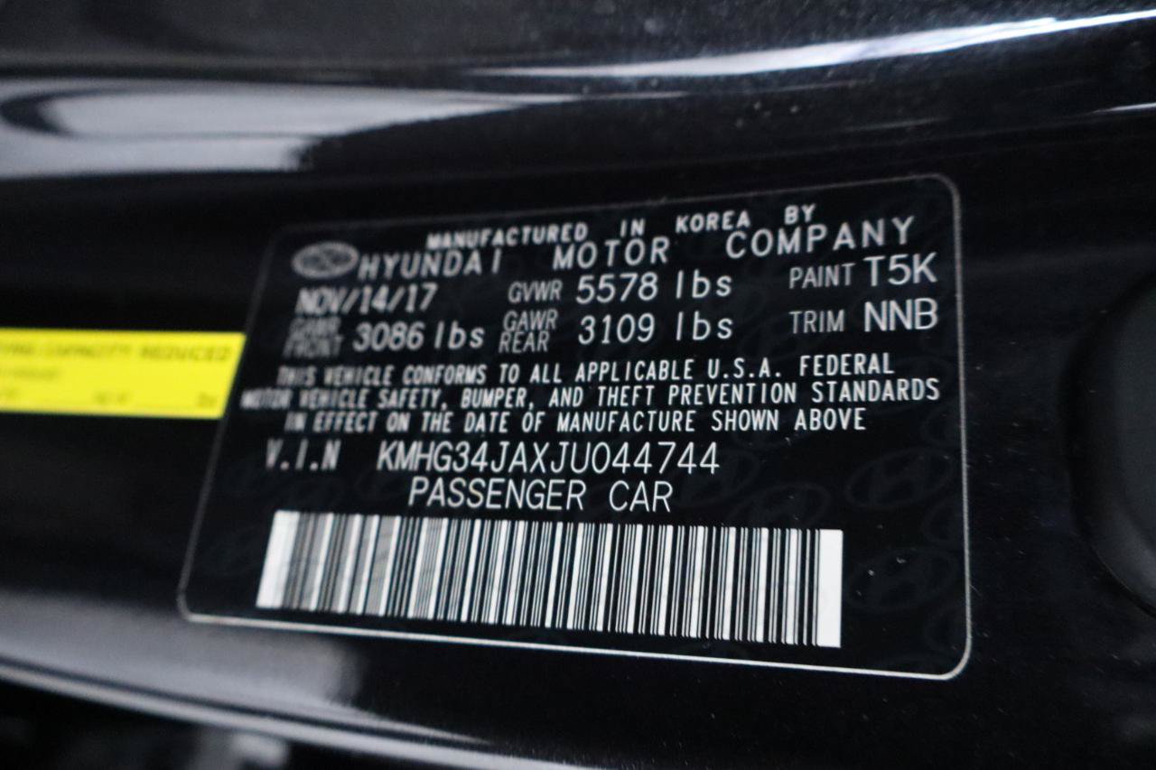 Used 2018 Genesis G90 3.3T Premium RWD image 42