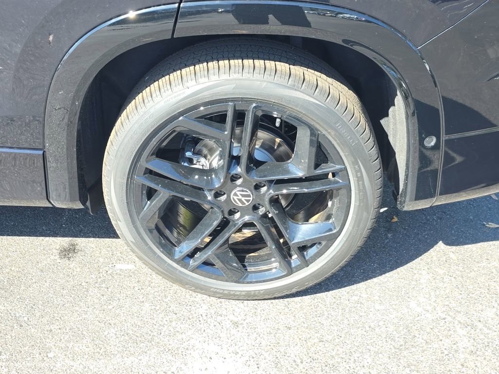 New 2026 Volkswagen Tiguan SE R-Line image 6