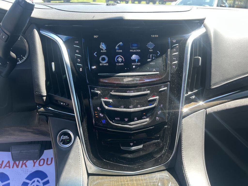 Used 2019 Cadillac Escalade Platinum image 23