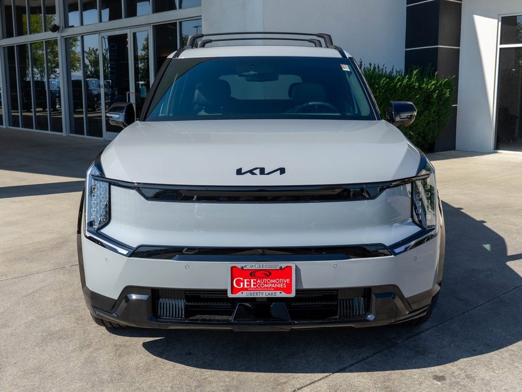 New 2026 Kia EV9 Land image 2