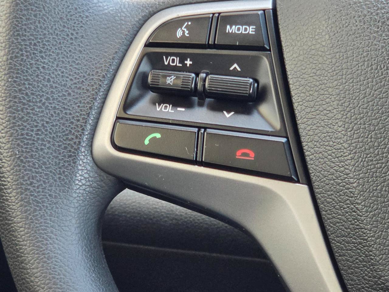 Used 2018 Hyundai Elantra SEL FWD image 16