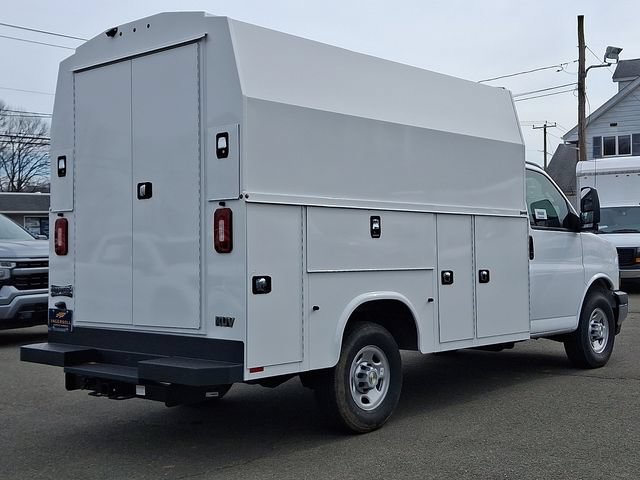New 2026 Chevrolet Express 3500 w/ Power Convenience Package RWD image 4