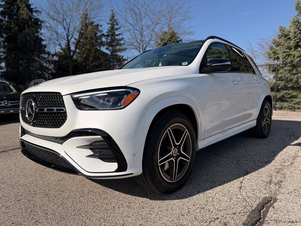 Used 2026 Mercedes-Benz GLE 450e 4MATIC image 3