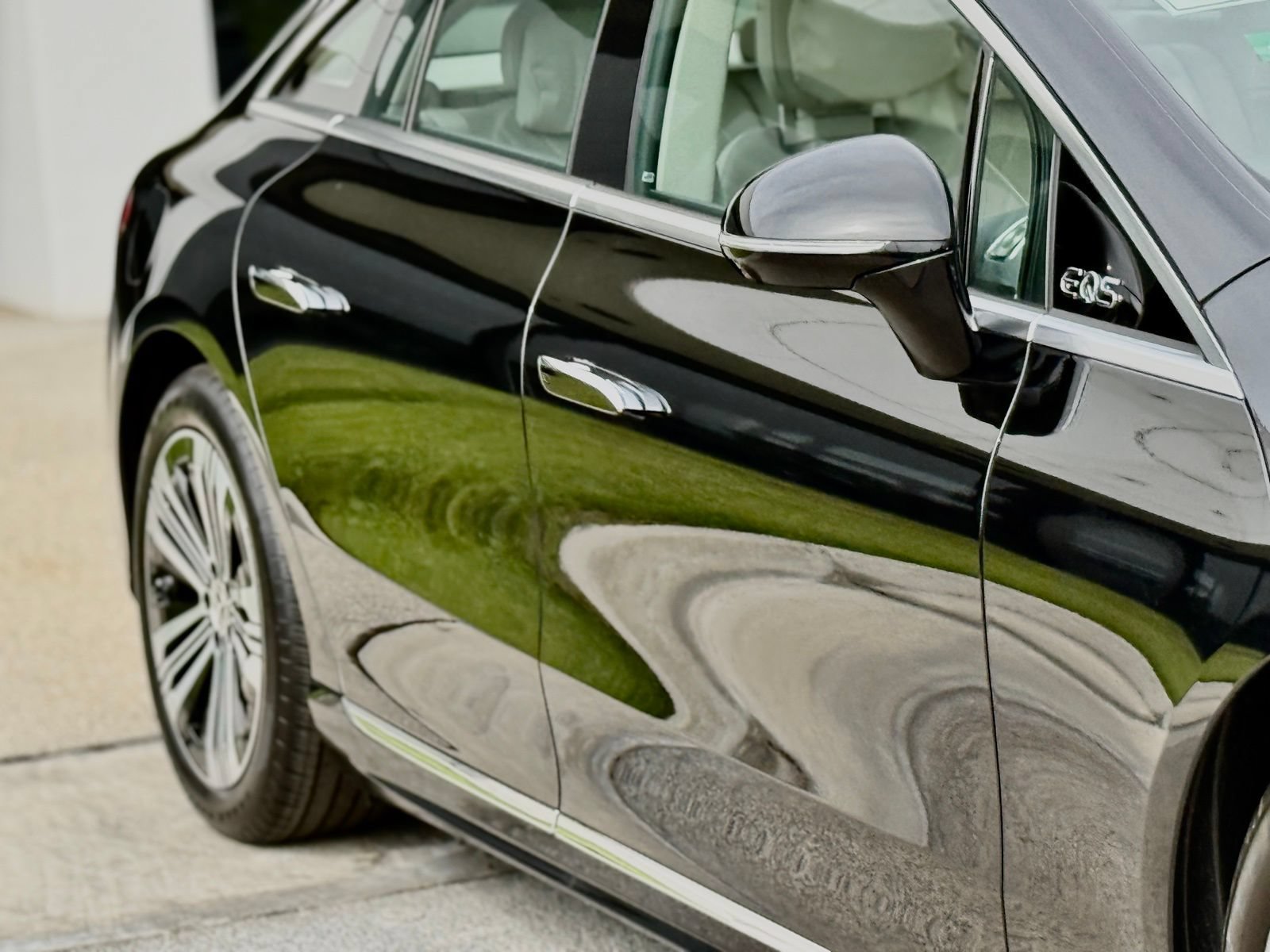 New 2026 Mercedes-Benz EQS 580 4MATIC Sedan image 10