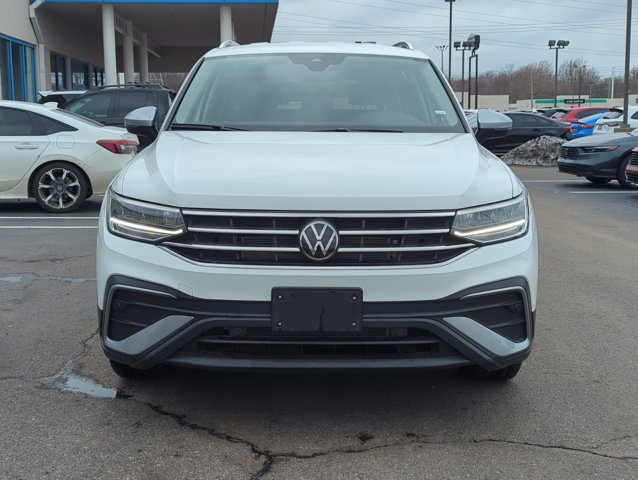 Used 2024 Volkswagen Tiguan Wolfsburg Edition image 2