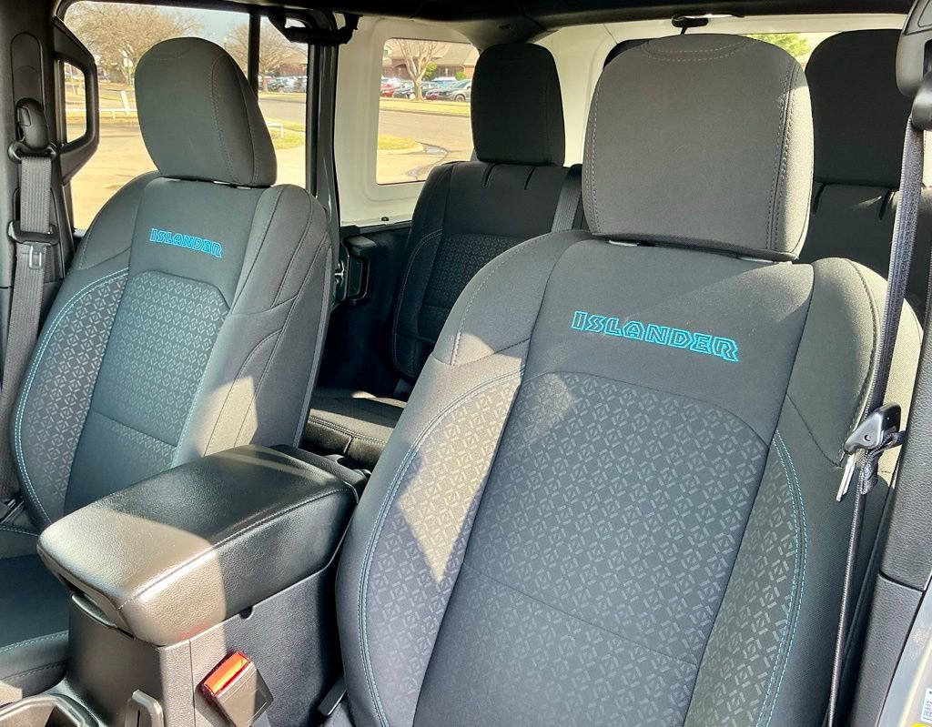 Used 2021 Jeep Wrangler Unlimited Islander image 40
