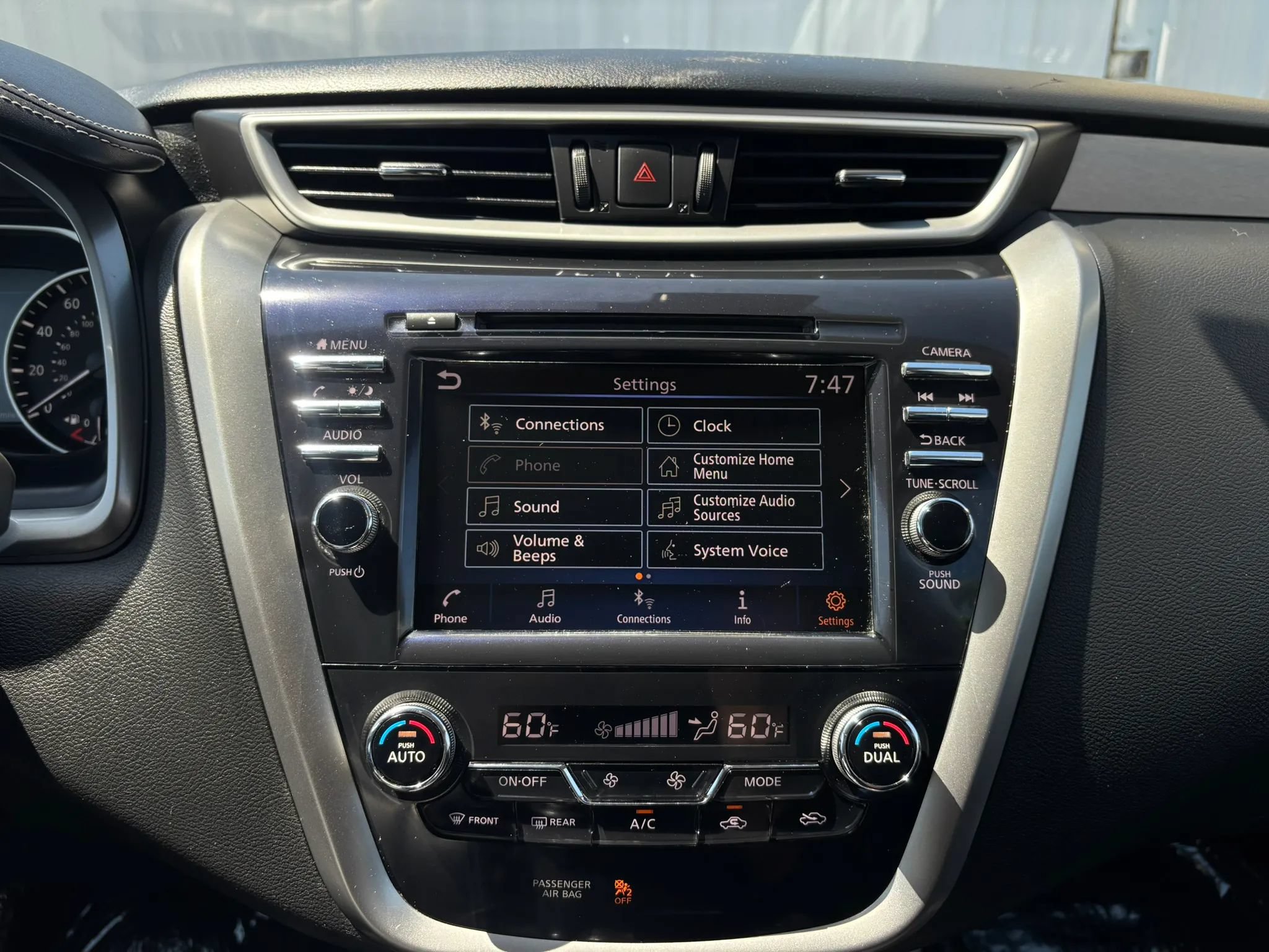 Used 2023 Nissan Murano SV AWD/4WD image 31