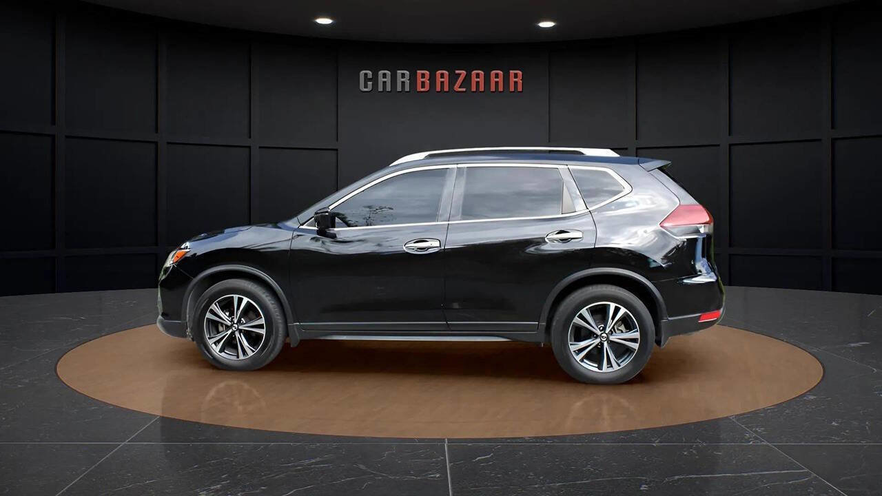 Used 2019 Nissan Rogue SV w/ Premium Package image 9