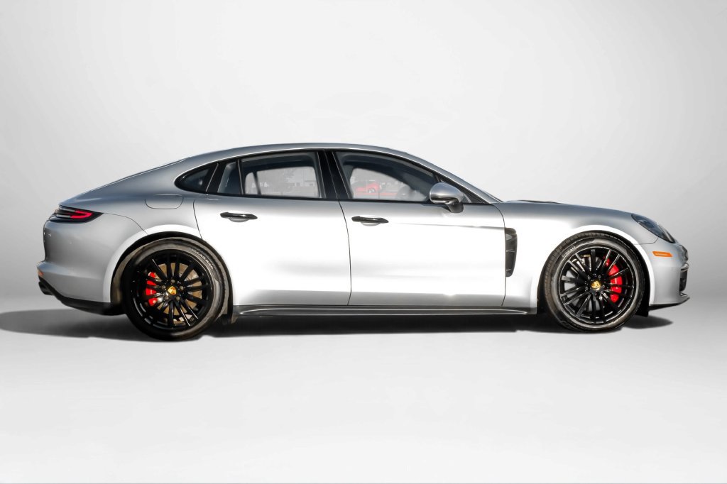 Used 2019 Porsche Panamera GTS AWD/4WD image 5