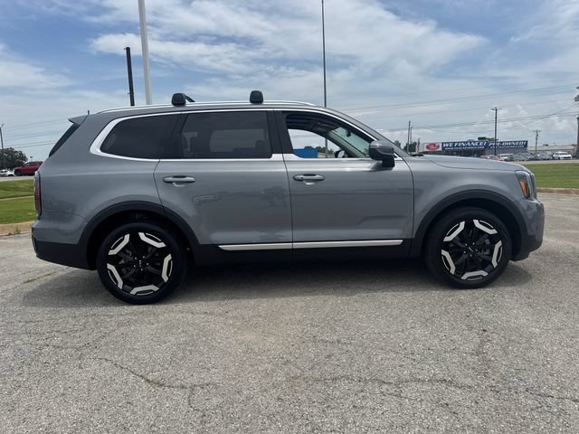Used 2025 Kia Telluride EX w/ EX Captain's Chair Package FWD image 7