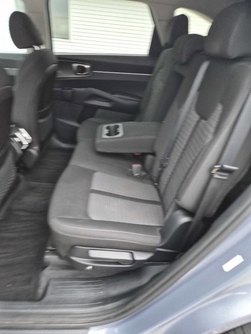 Used 2022 Kia Sorento LX image 12