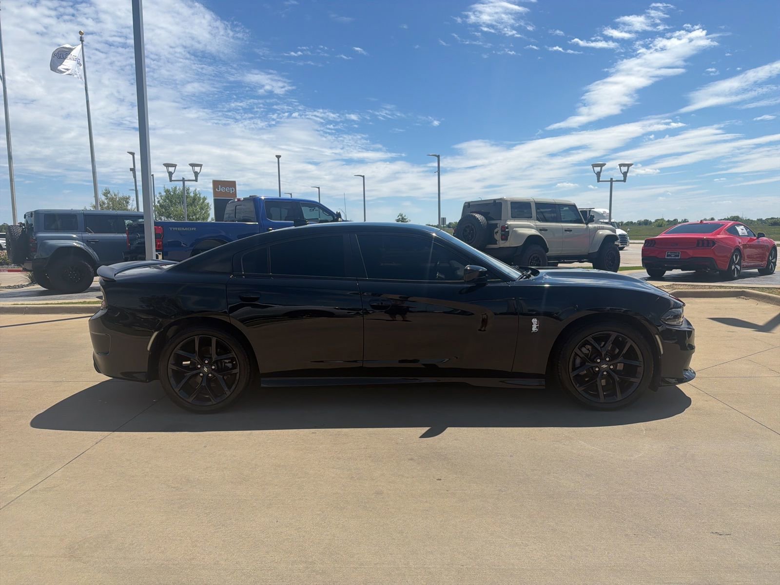 Used 2022 Dodge Charger R/T w/ Blacktop Package RWD image 6