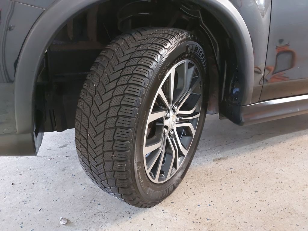 Used 2017 Mitsubishi Outlander Sport SE image 34