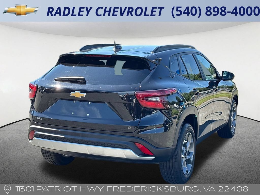 Certified 2025 Chevrolet Trax LT w/ LT Convenience Package FWD image 19
