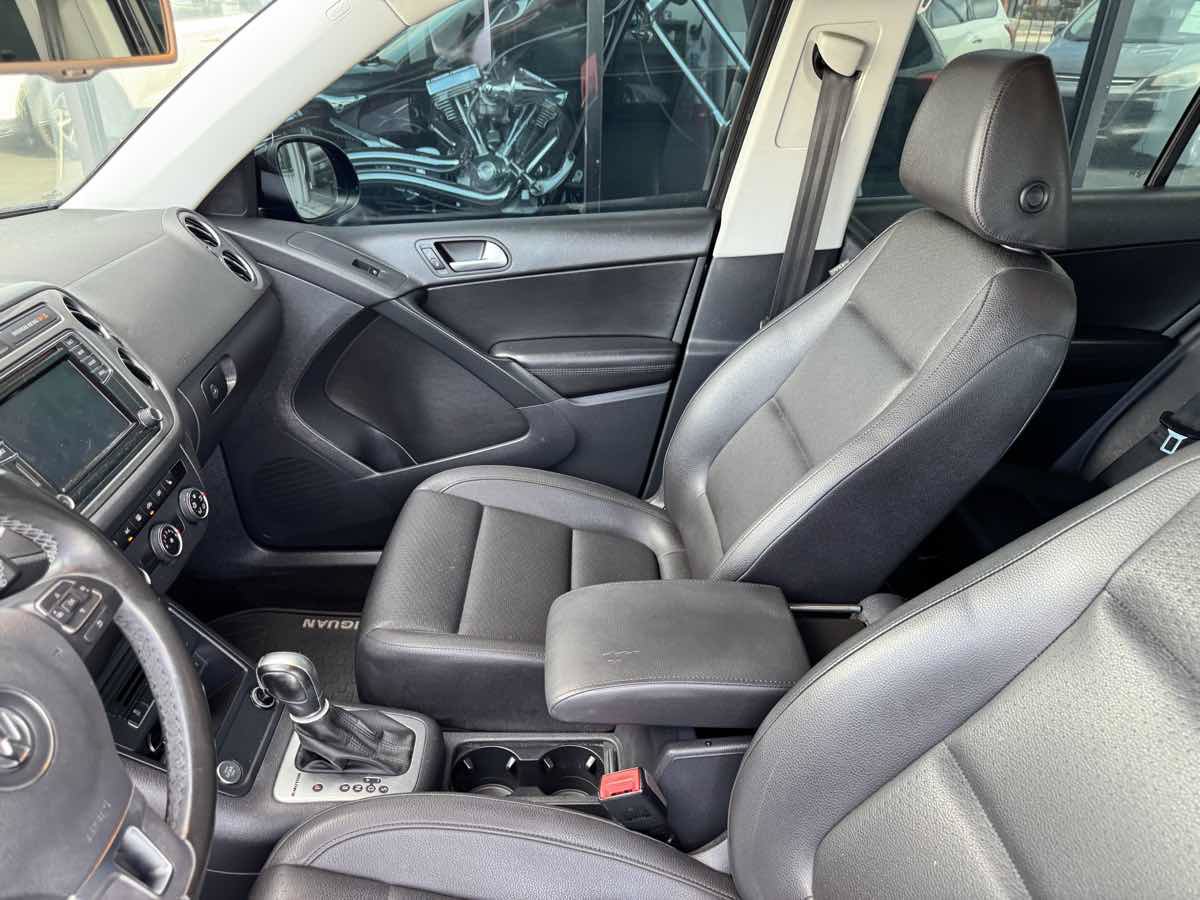 Used 2017 Volkswagen Tiguan S AWD/4WD image 34