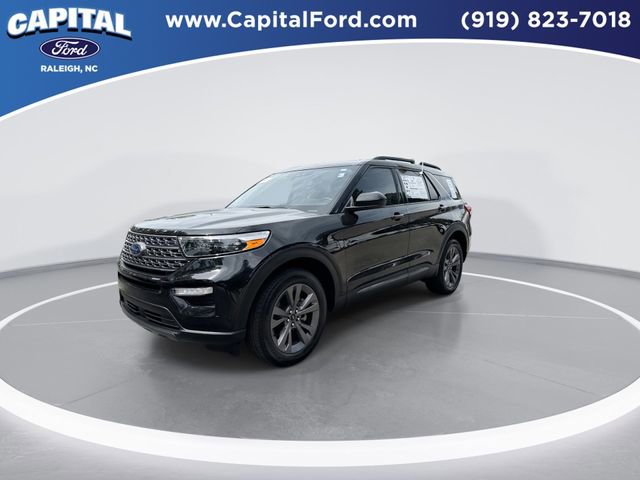 Certified 2023 Ford Explorer XLT w/ Equipment Group 202A image 4