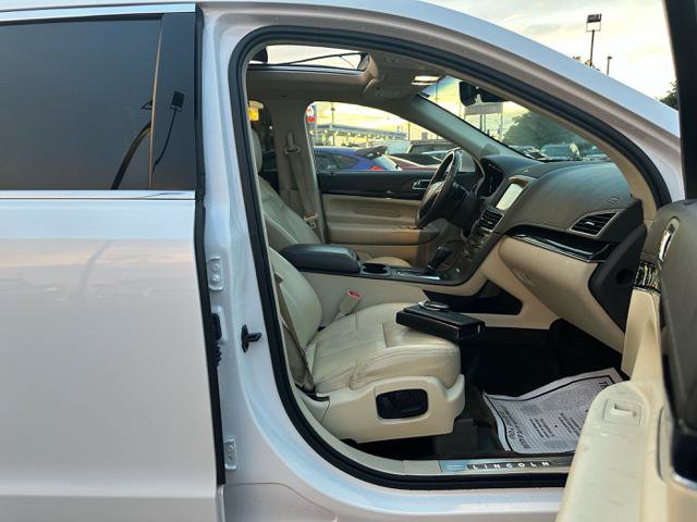 Used 2018 Lincoln MKT AWD w/ Technology Package image 26