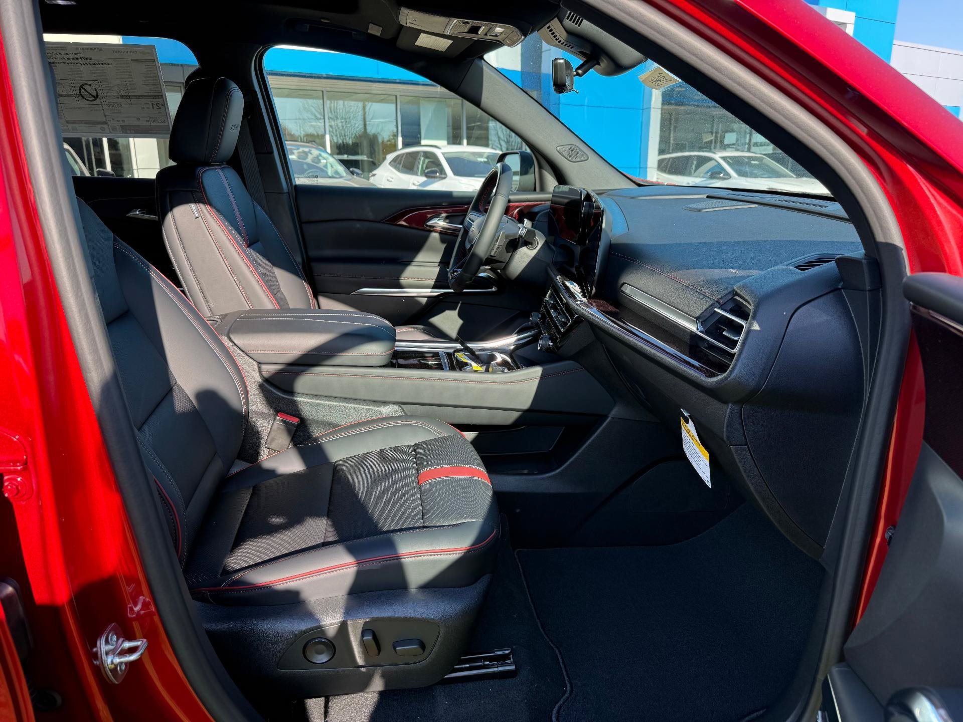 New 2027 Chevrolet Traverse RS AWD/4WD image 9