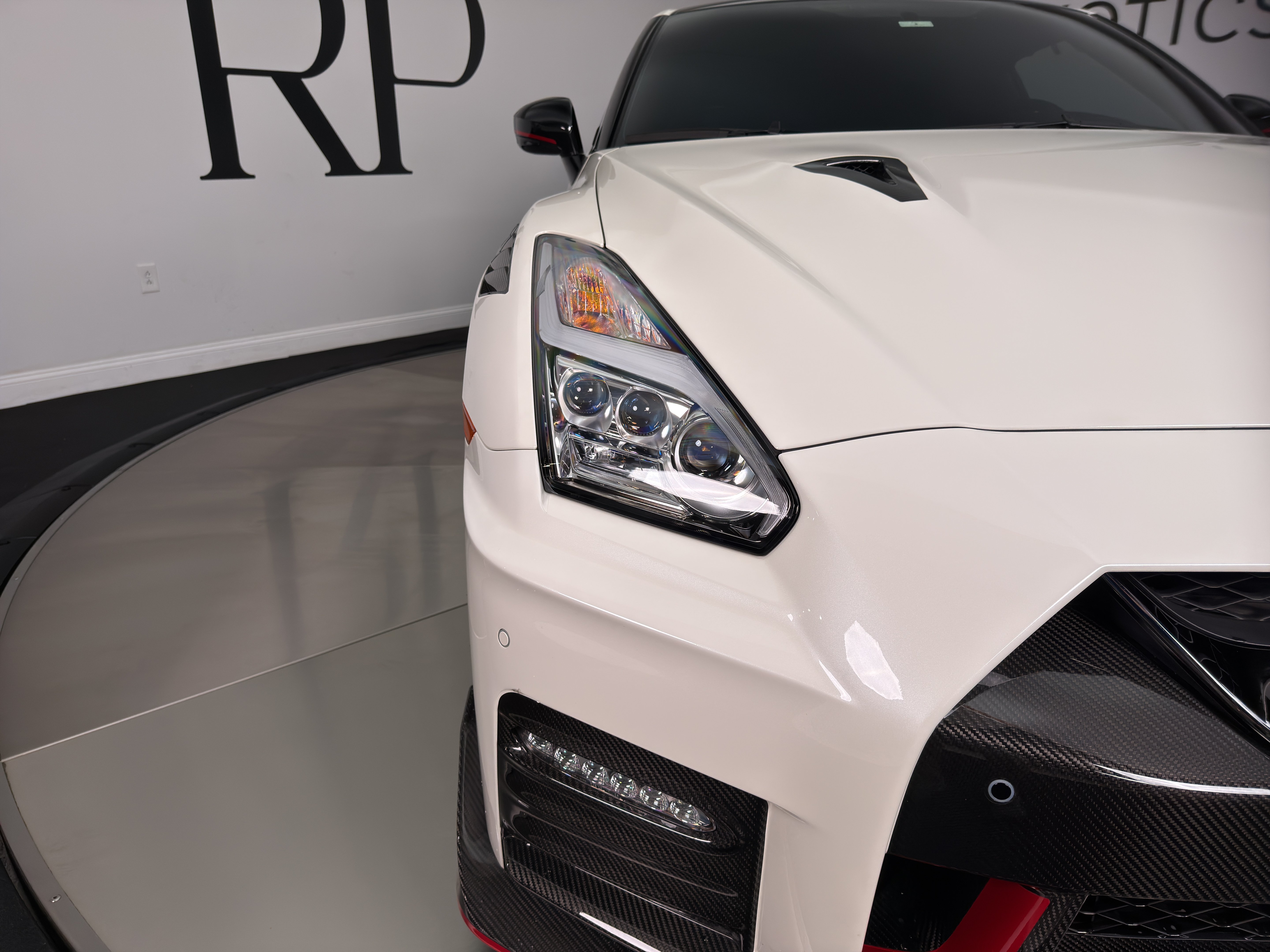 Used 2021 Nissan GT-R NISMO AWD/4WD image 13