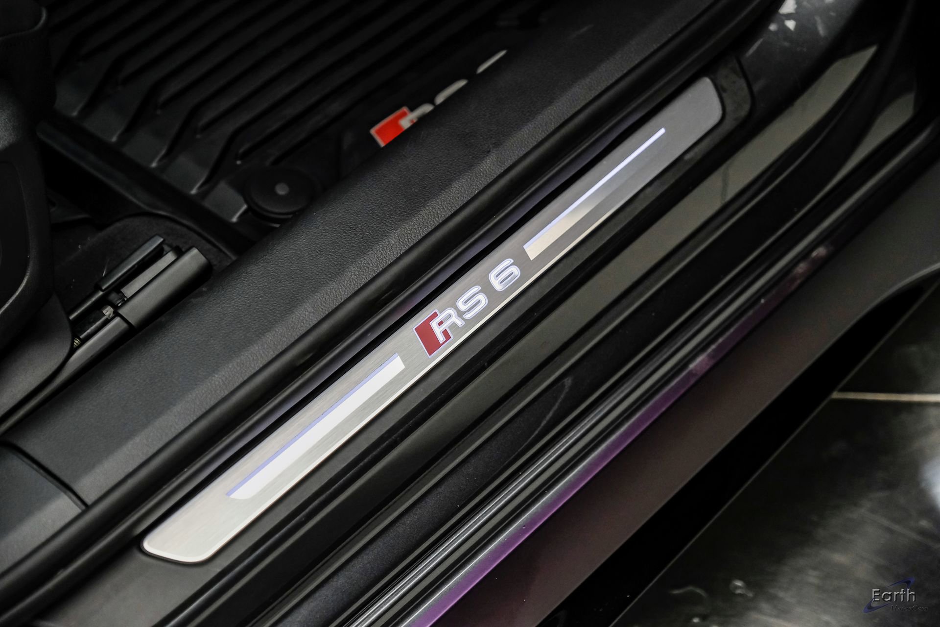 Used 2023 Audi RS 6 w/ Black Optic Package image 63