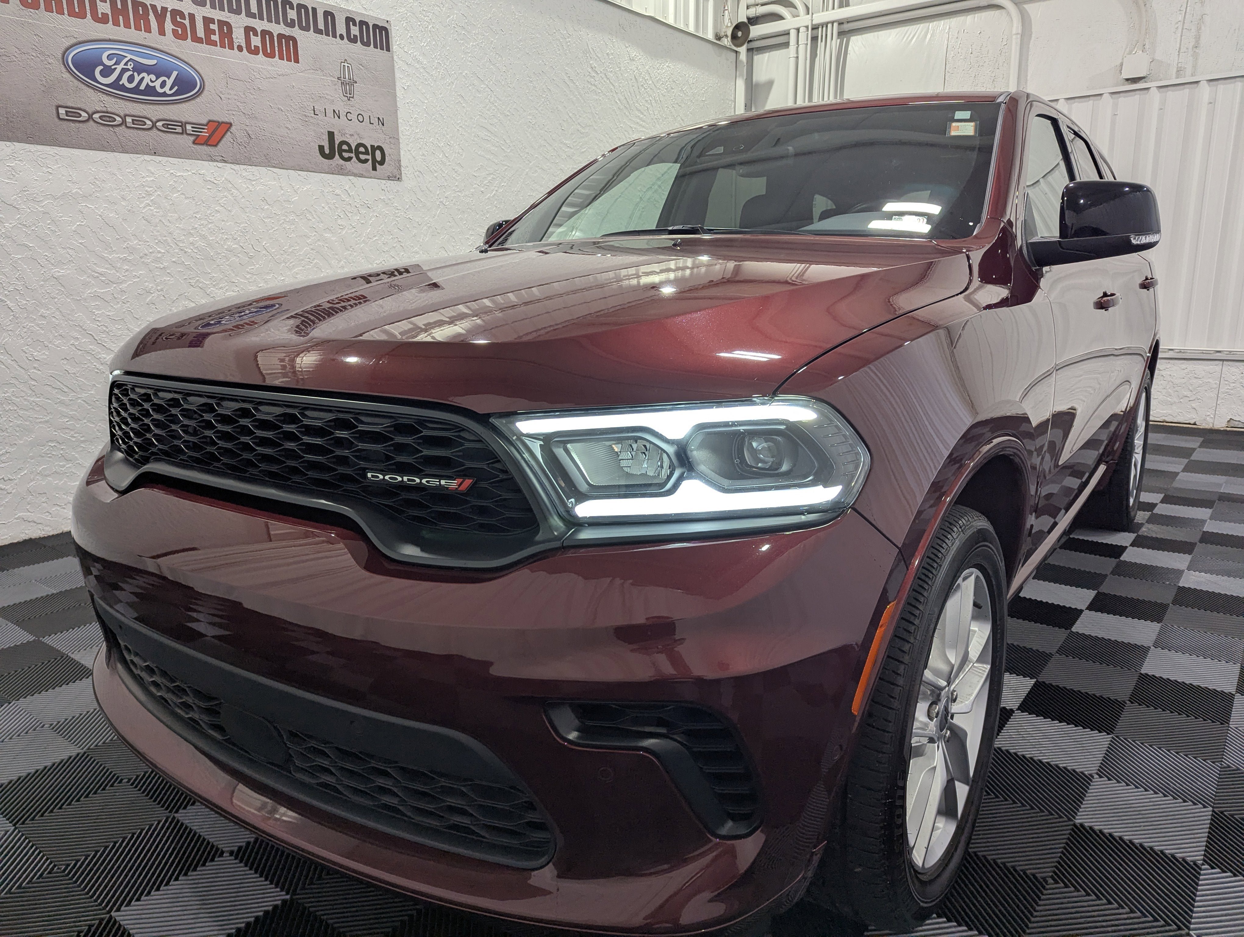 Used 2024 Dodge Durango GT image 3