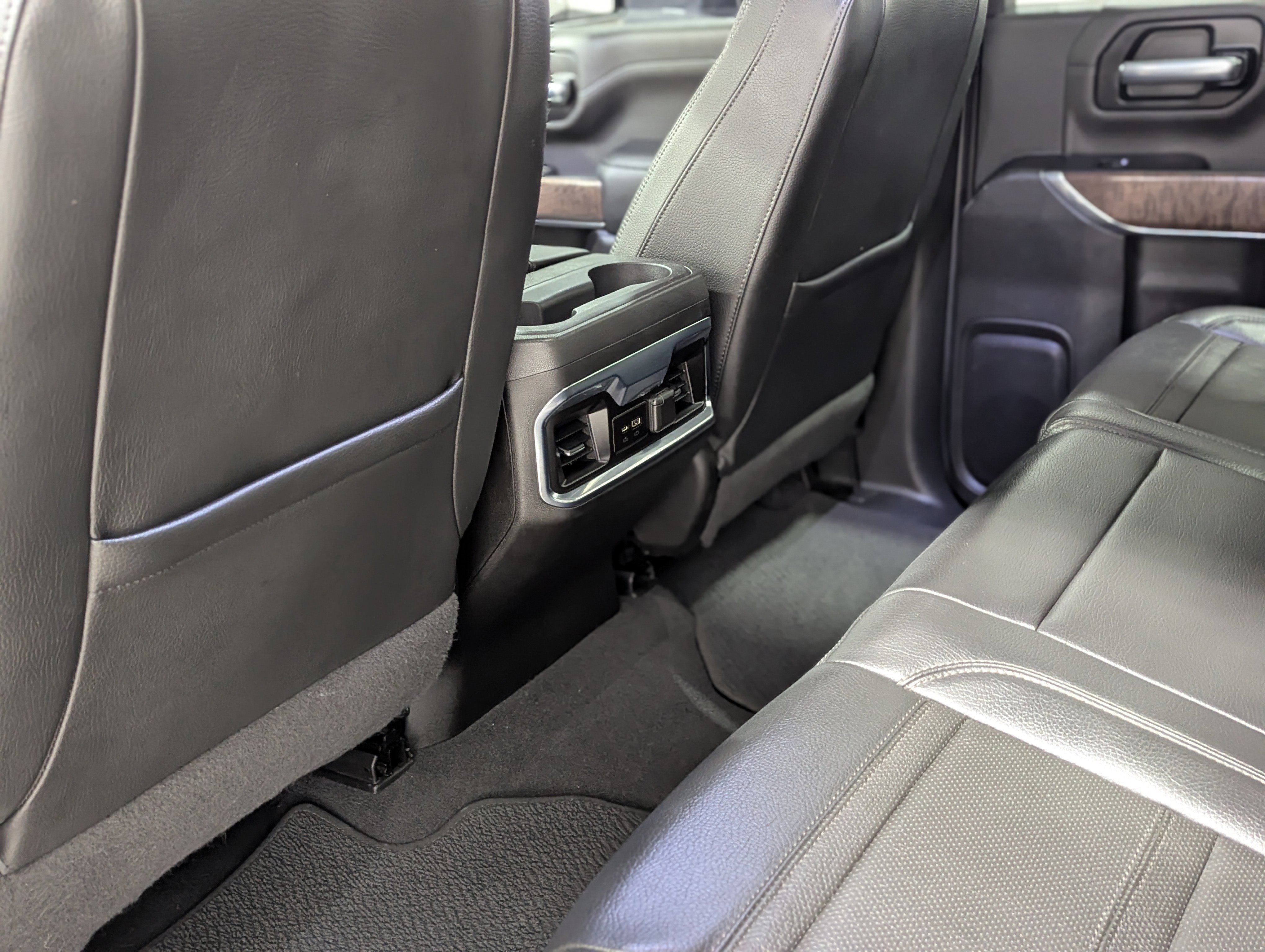 Used 2022 GMC Sierra 2500 Denali image 16