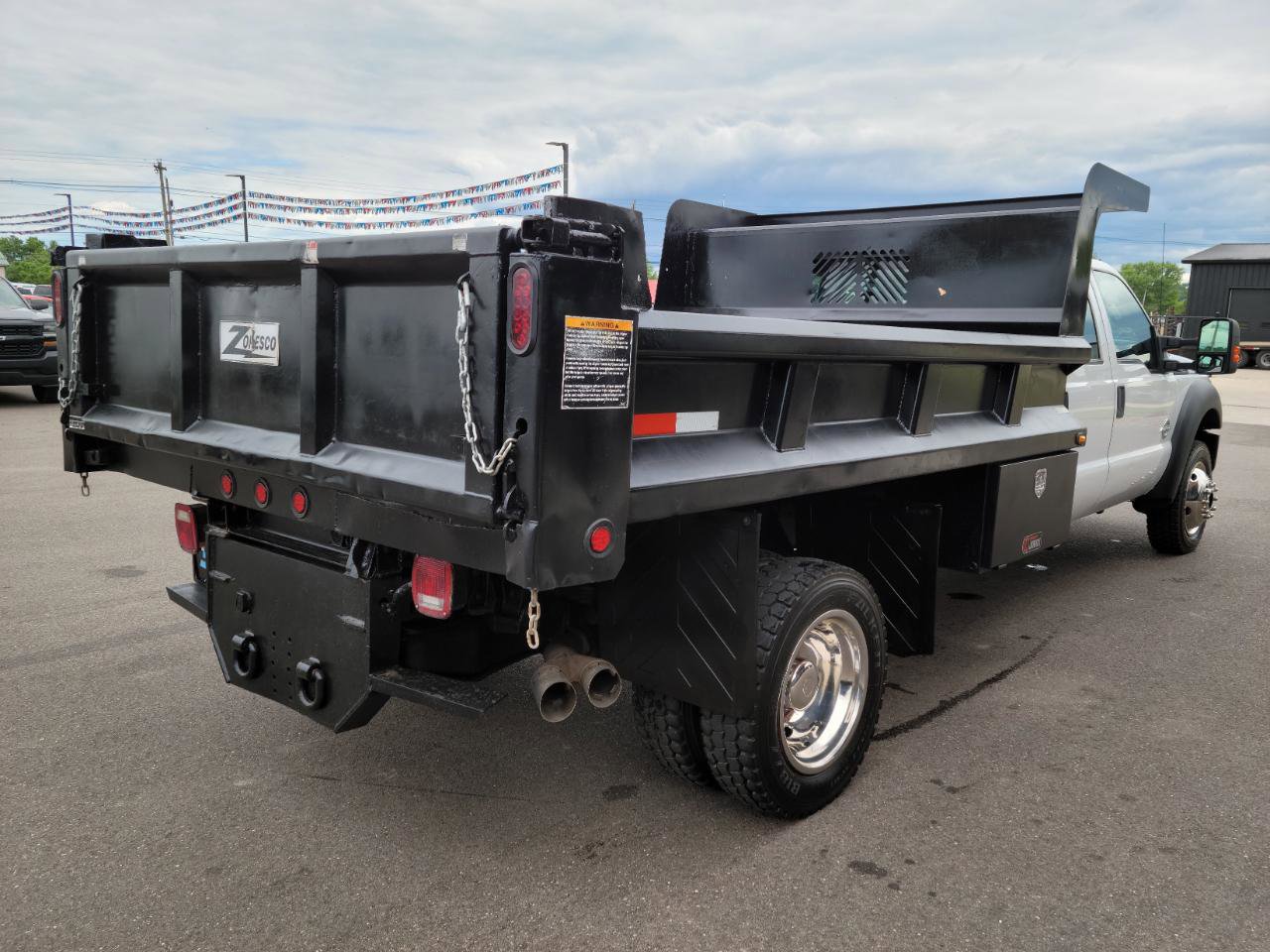 Used 2016 Ford F550 4x4 Crew Cab Super Duty image 4