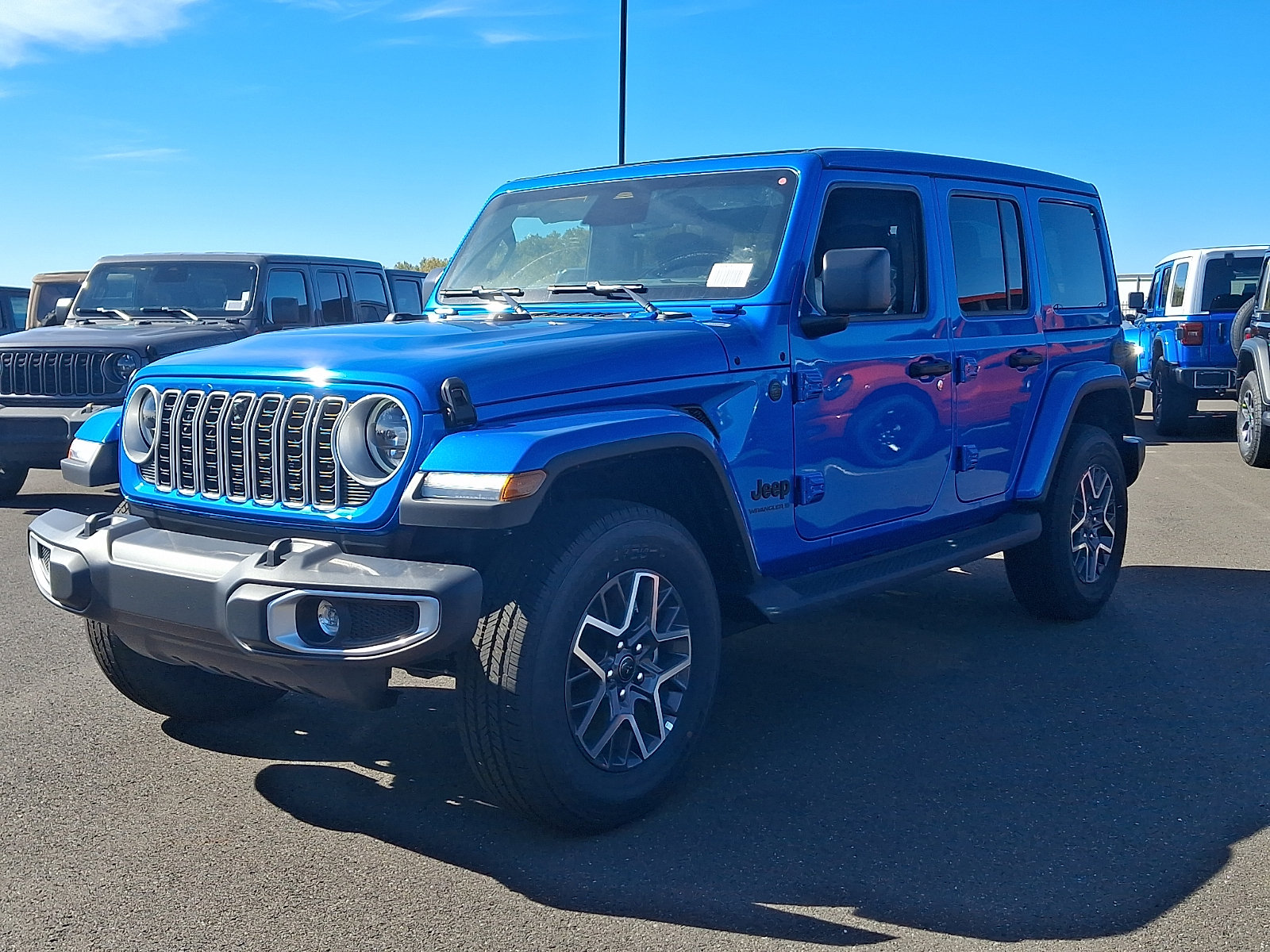 New 2026 Jeep Wrangler Unlimited Sahara AWD/4WD image 2