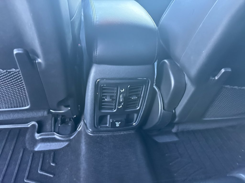 Used 2018 Jeep Grand Cherokee Altitude AWD/4WD image 41