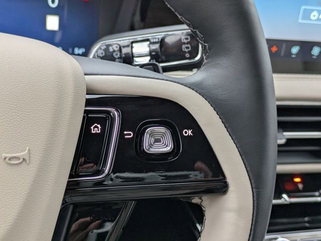 New 2026 Lincoln Corsair Reserve image 24