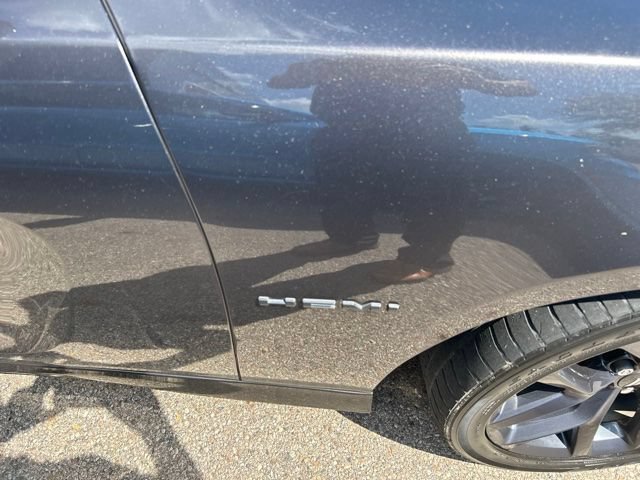 Used 2022 Dodge Charger R/T w/ Plus Group RWD image 3