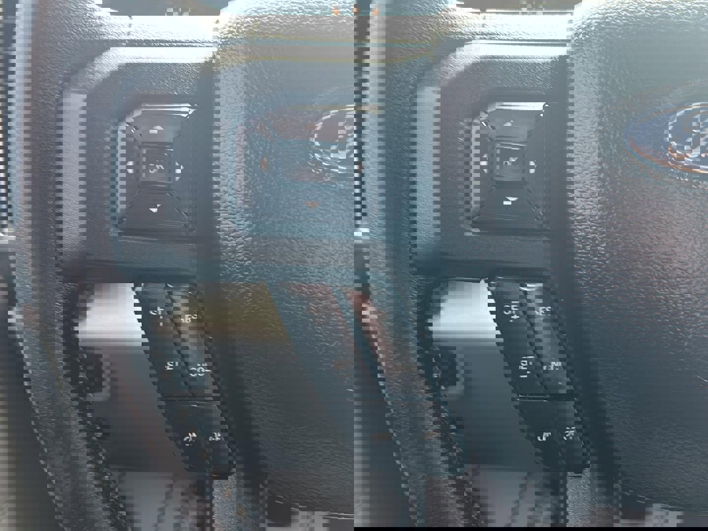 Used 2018 Ford F150 XLT w/ Equipment Group 302A Luxury image 11