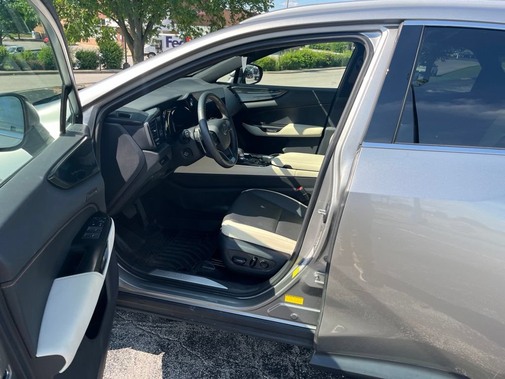 Used 2022 Lexus NX 350h AWD image 6