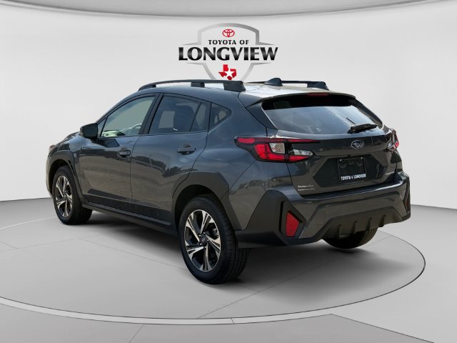 Used 2025 Subaru Crosstrek 2.5i Premium AWD/4WD image 3