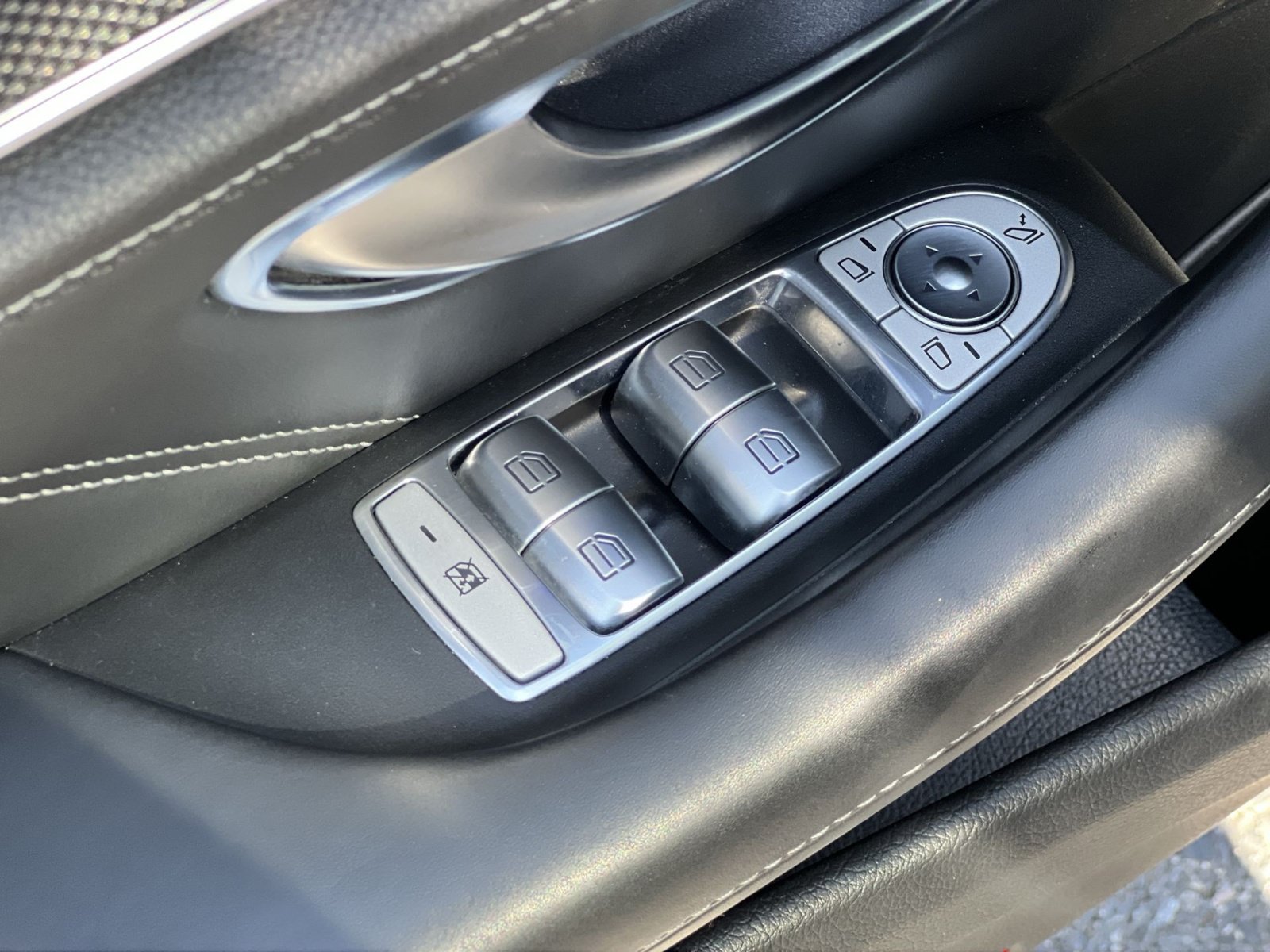 Used 2018 Mercedes-Benz E 63 AMG S image 20