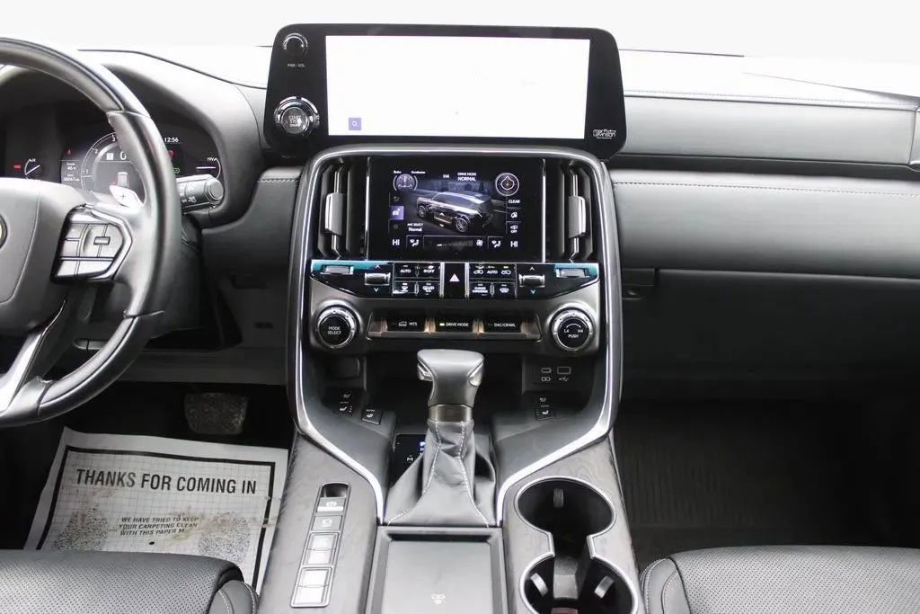 Used 2023 Lexus LX 600 4WD w/ Appearance Package image 14