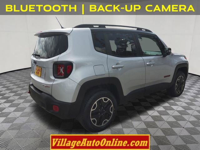 Used 2016 Jeep Renegade Trailhawk AWD/4WD image 4