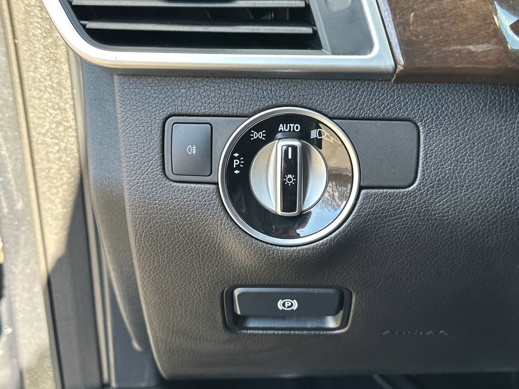 Used 2015 Mercedes-Benz ML 350 4MATIC image 26