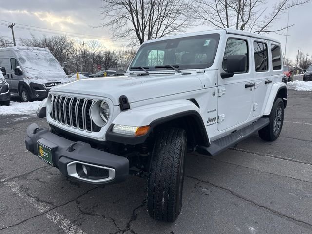 Used 2024 Jeep Wrangler Sahara image 3