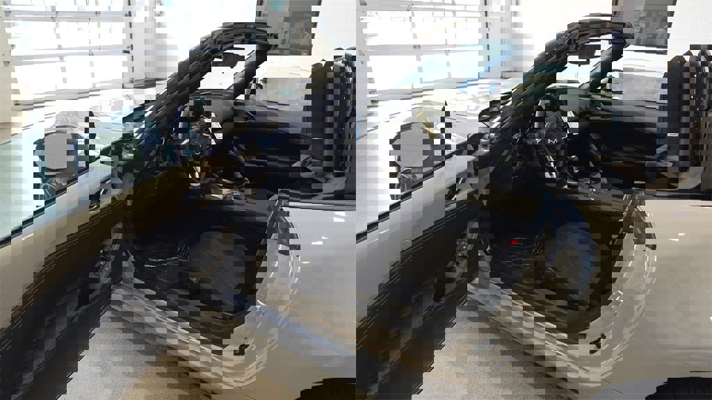 New 2025 MAZDA MX-5 Miata Club image 11