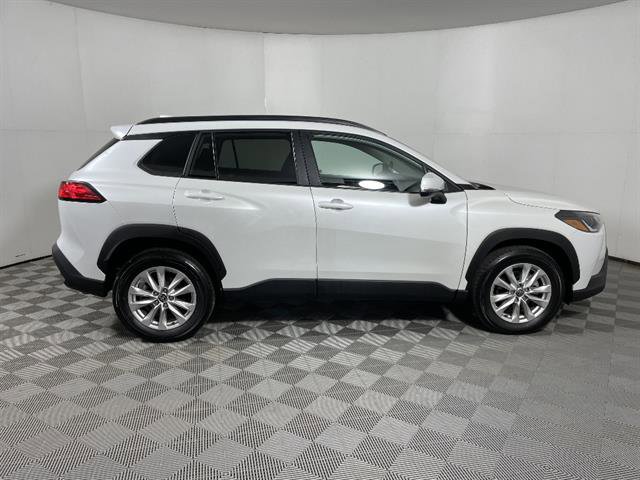 Certified 2023 Toyota Corolla Cross LE image 8