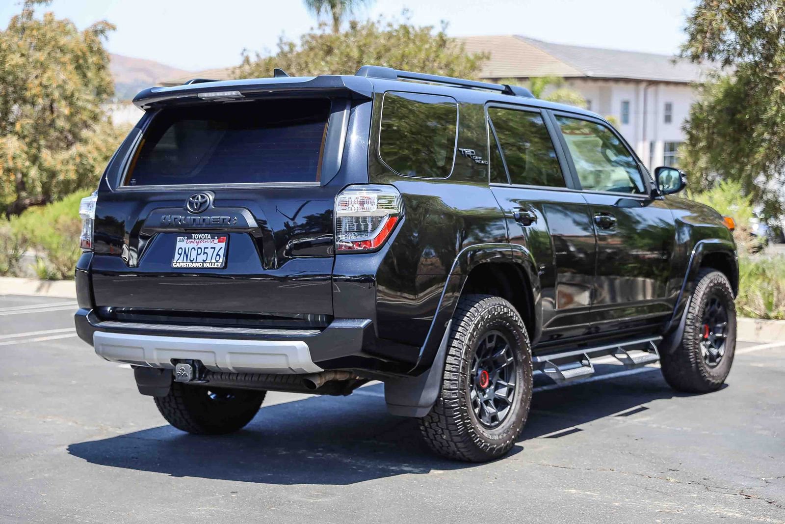 Certified 2024 Toyota 4Runner TRD Off-Road Premium w/ Off Road Premium Plus Package AWD/4WD image 4