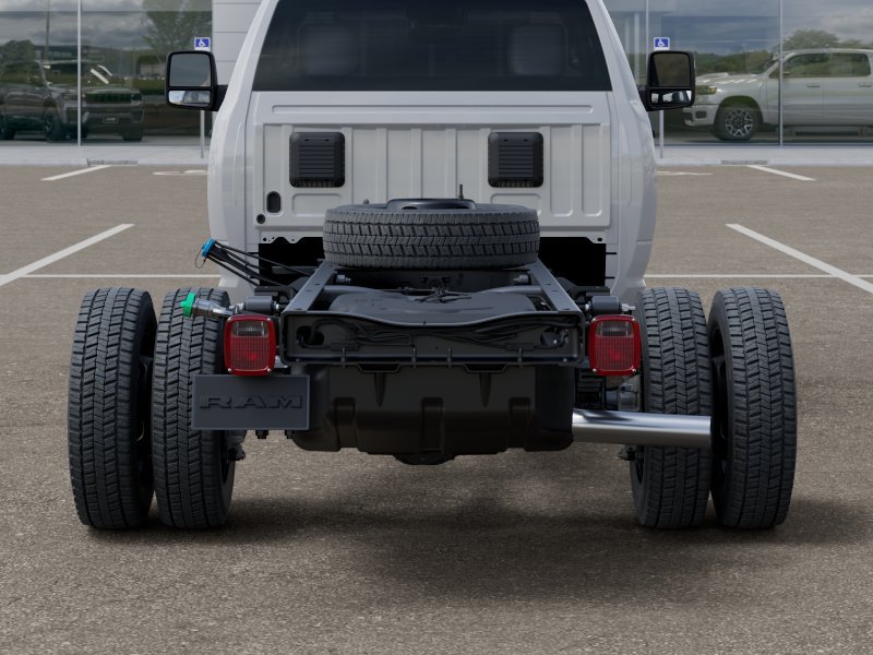 New 2026 RAM 5500 Tradesman AWD/4WD image 15