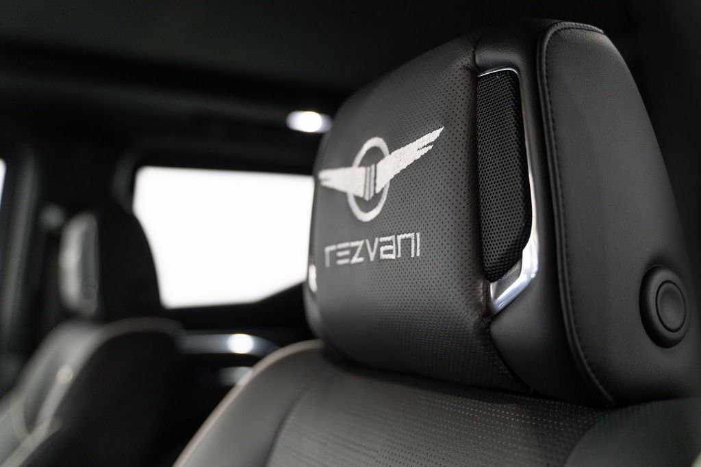 Used 2023 Cadillac Escalade Premium Luxury image 9