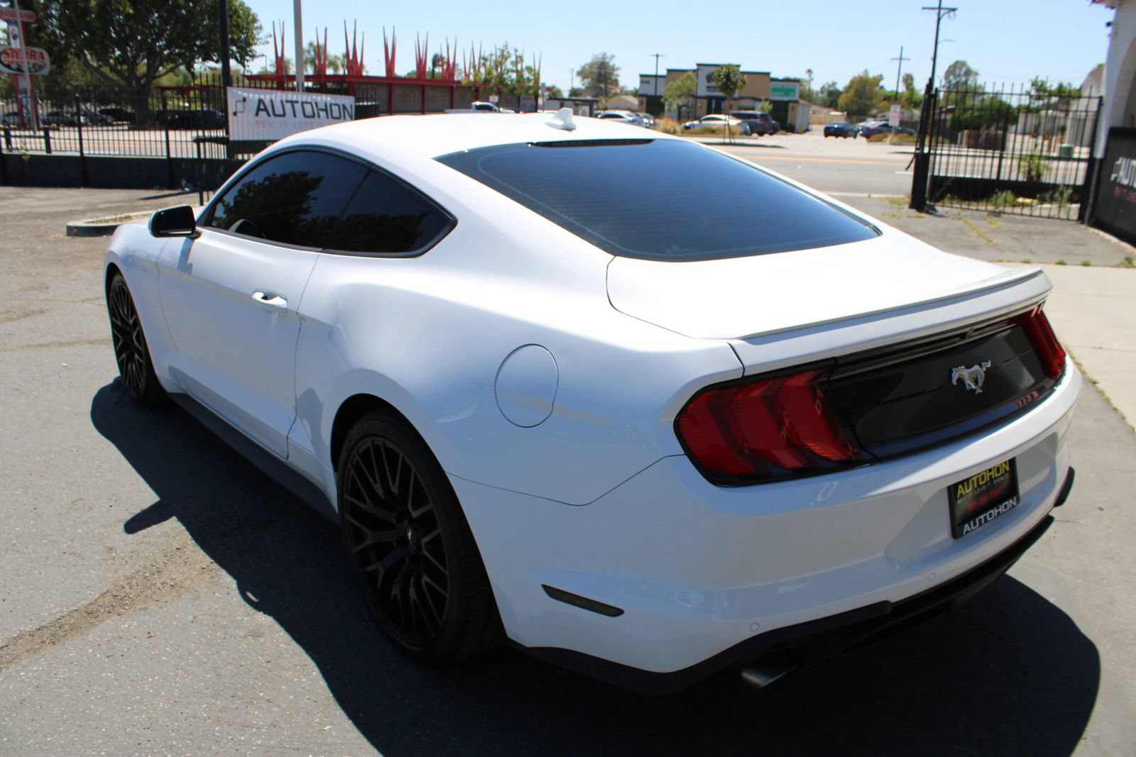 Used 2022 Ford Mustang Premium RWD image 34