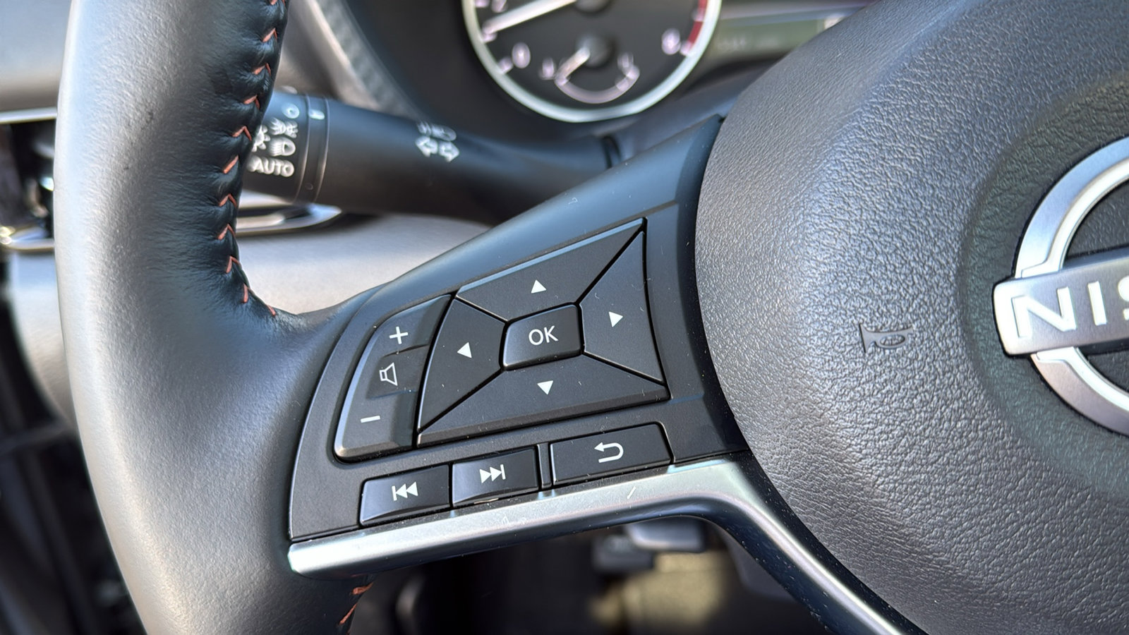 Certified 2024 Nissan Sentra SR w/ SR Premium Package image 10