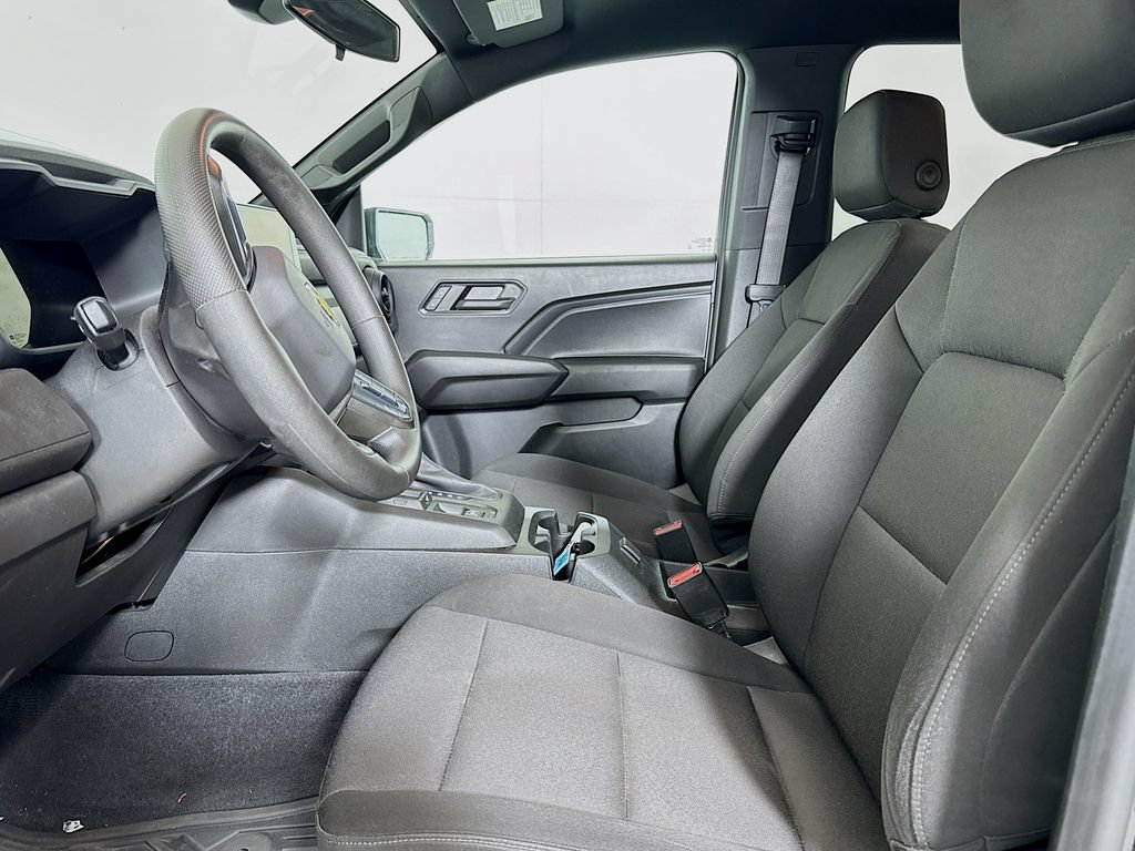 Used 2024 Chevrolet Colorado W/T RWD image 8
