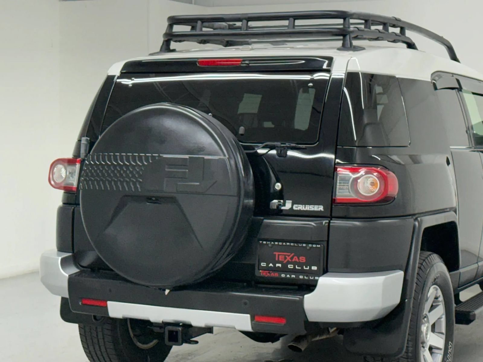Used 2014 Toyota FJ Cruiser 4WD w/ Upgrade Package image 42