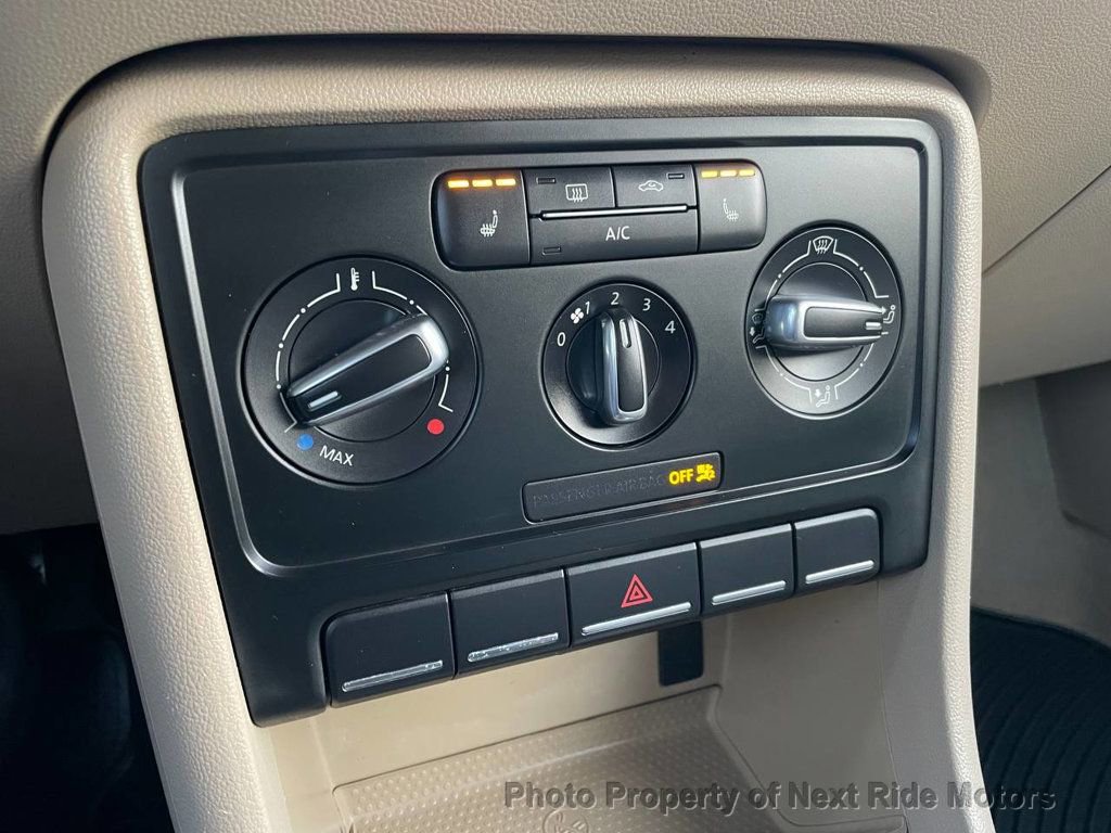 Used 2013 Volkswagen Beetle TDI image 27