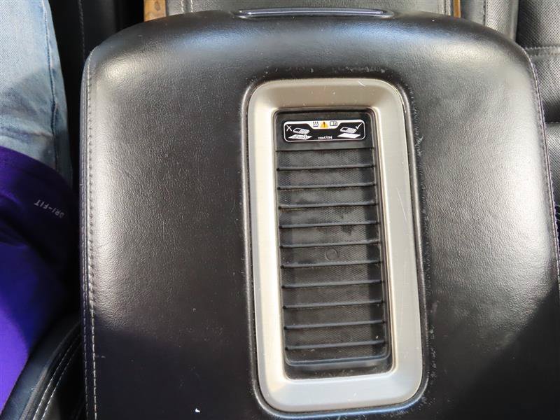 Used 2020 GMC Yukon XL Denali AWD/4WD image 28